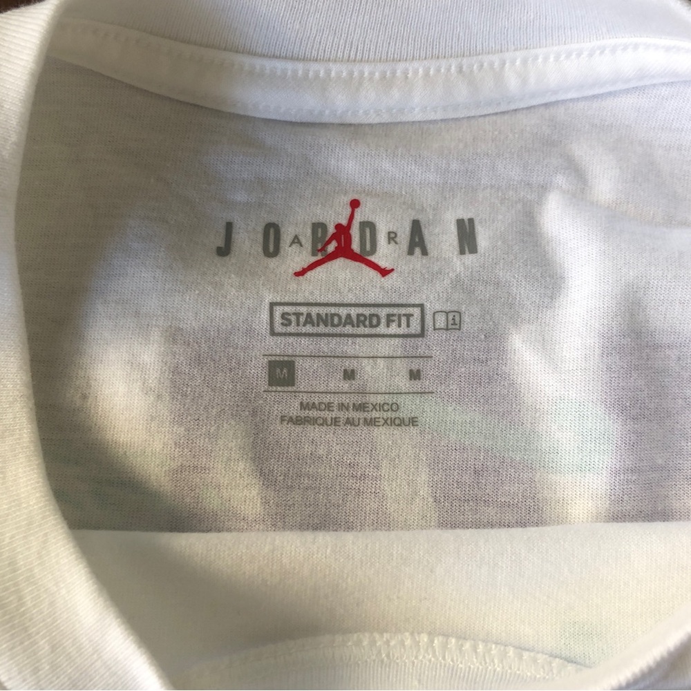 Air Jordan Futura Retro Tee Men’s Size M White T-Shirt ✨NWT✨ - Picture 8 of 9